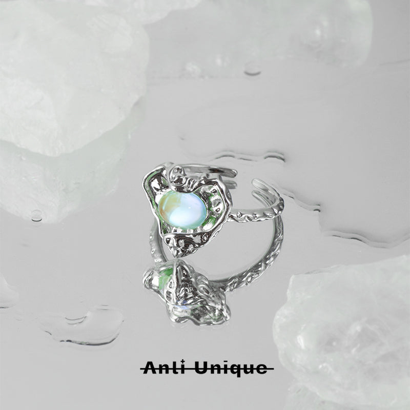 「Moon Heart」Moonstone Gradient Color Ring Adjustable Open End