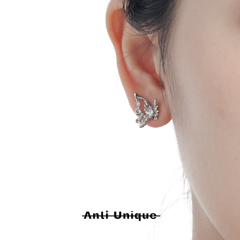 「 Crystal Butterfly」White Zircon Butterfly Silver Earrings